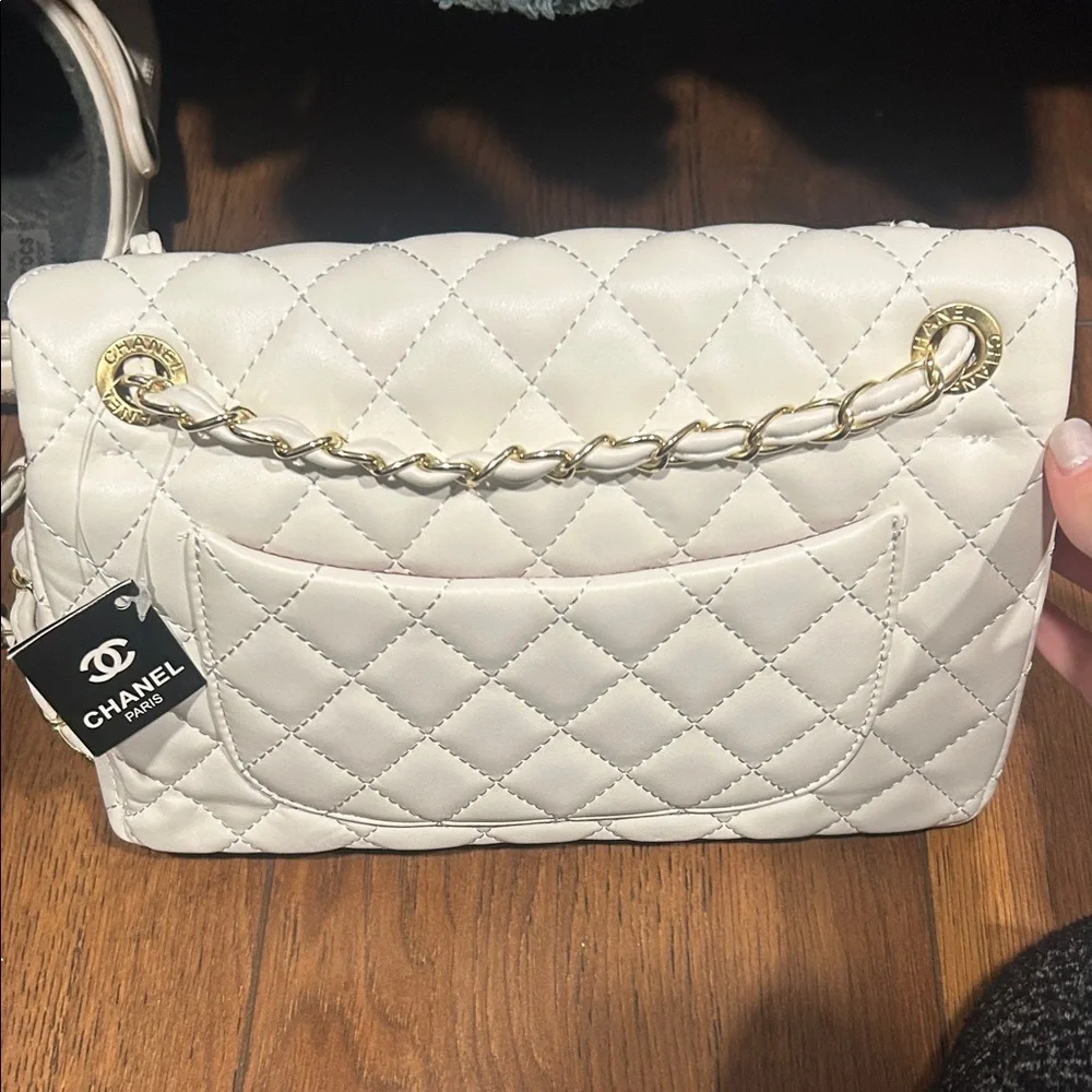Ivory Quilted Shoulder Bag - Picture 2 of 3